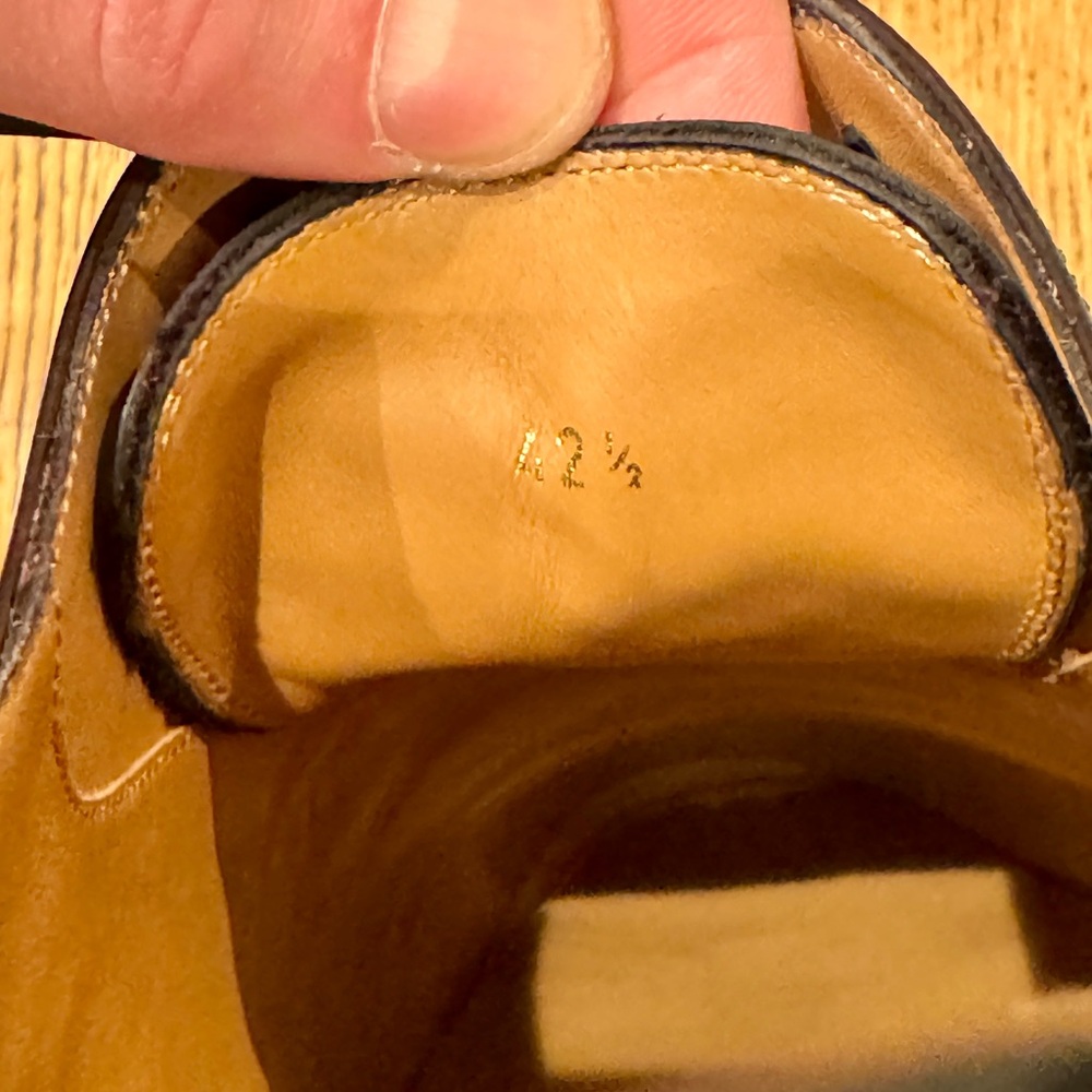 Christian Louboutin Men's Surcity Oxford Shoes - Picture 9 of 10